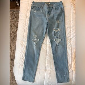 Levi’s Distressed Light Blue Women's Jeans